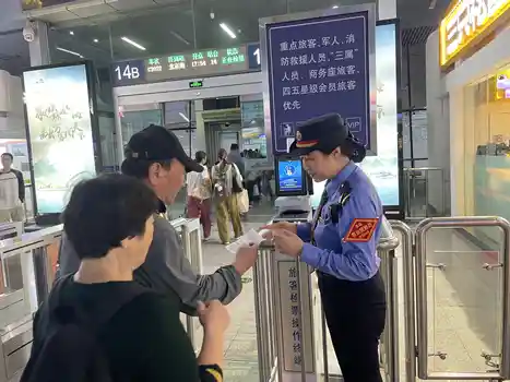 温情守望者：天津站施彤的客运人生