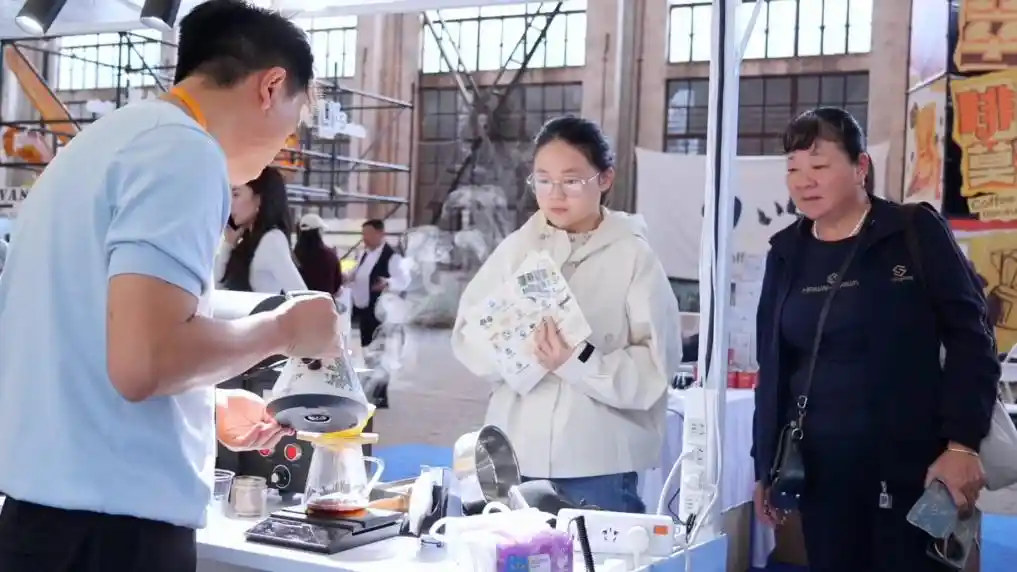 金秋文旅燃爆新消费:场景革命激活经济新动能