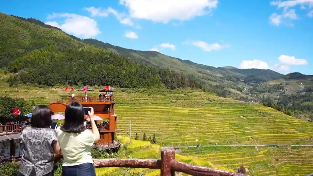 金秋文旅燃爆新消费:场景革命激活经济新动能