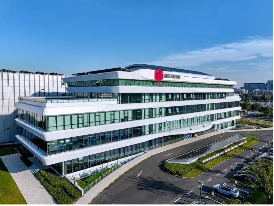 万国数据2025年Q3财报亮眼：净利润飙升至7.28亿元