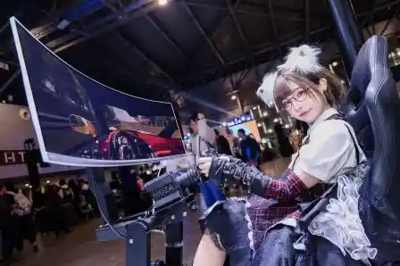 飞利浦显示器亮相WEPLAY，双核电竞引爆不凡新境界