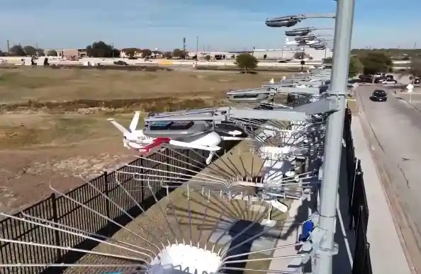 无人机送货试水，空域安全亮红灯