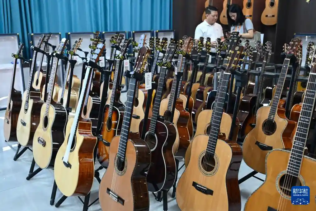 弦动松滋：一把吉他奏响产业新乐章