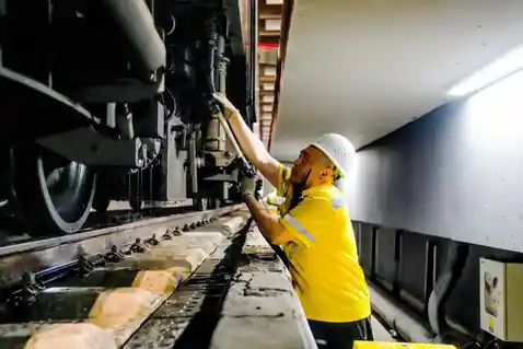 一滴汗，一泓清：解密北京丰台站地下护水人的无声坚守