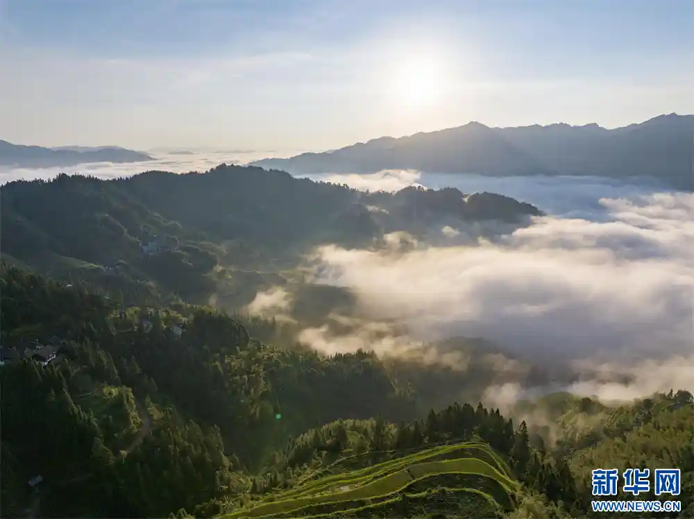 云海漫卷月亮山，贵州从江上演奇幻自然盛宴