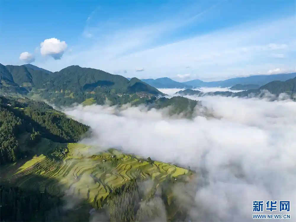 云海漫卷月亮山,贵州从江上演奇幻自然盛宴