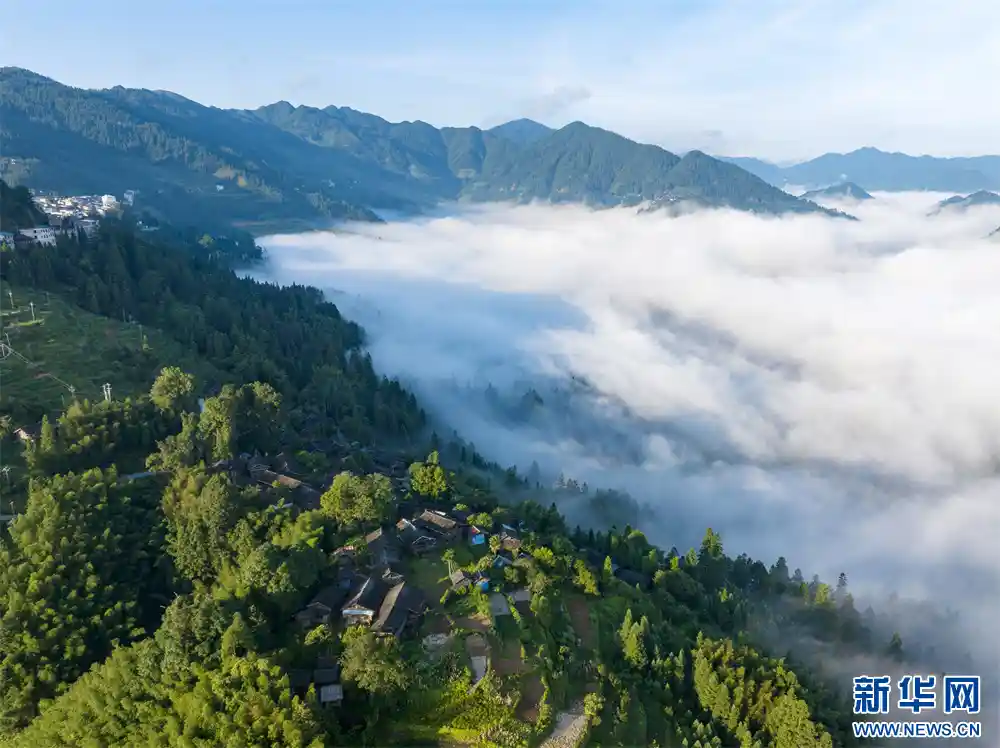 云海漫卷月亮山,贵州从江上演奇幻自然盛宴