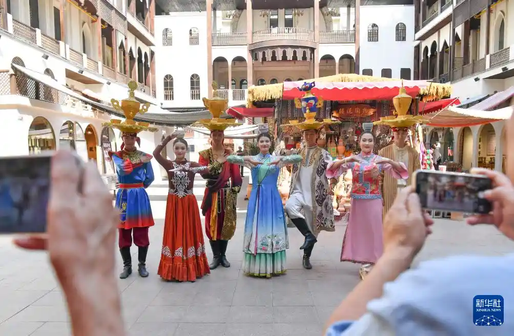 丝路舞韵：萨玛瓦尔焕发新魅力