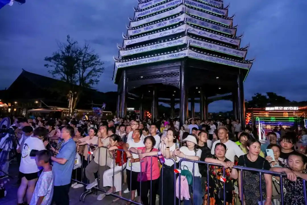 非遗盛宴启幕，丹寨焕新亮相