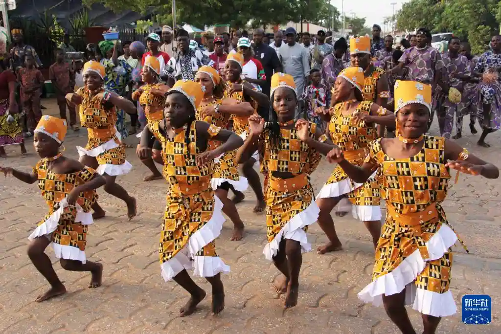 贝宁狂舞全球!首届西非律动·世界共舞国际舞蹈节引爆阿波美